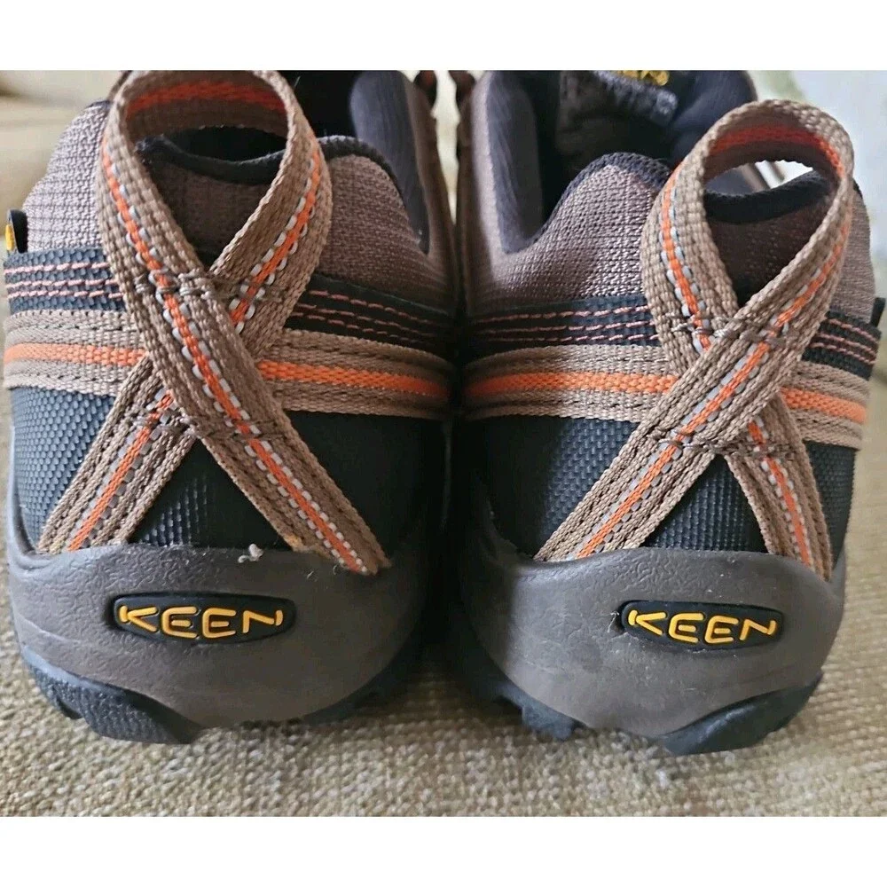 KEEN ASTM F2413-11 LOW STEEL TOE WATERPROOF WORK HIKING MEN'S BOOTS Sz 9EE